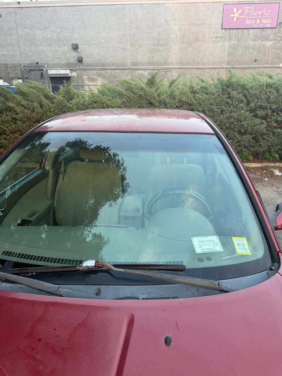 Windshield and roof view of the Nissan Altima